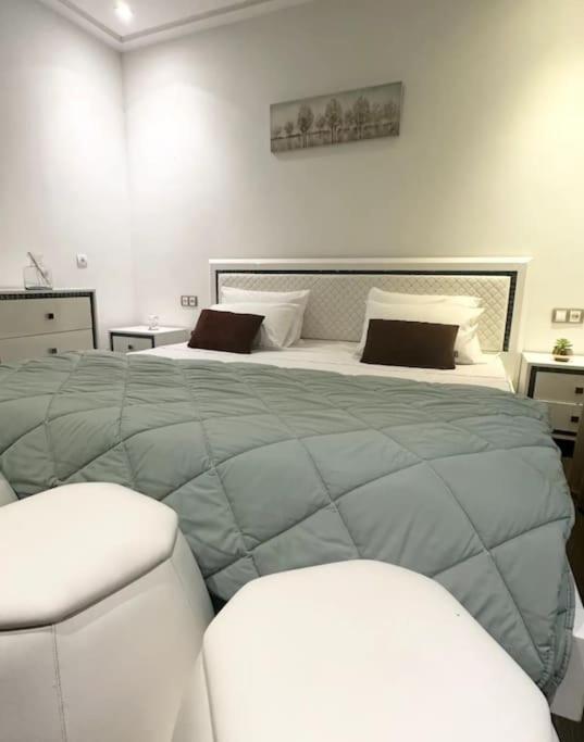 Luxurious 3 Beds Agdal Apartment ราบัต ภายนอก รูปภาพ